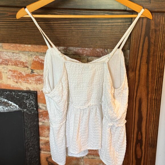 Sim & Sam White Embroidered Tank - Picture 2 of 6